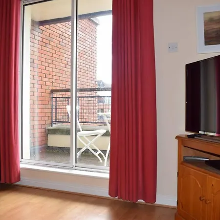Apartment Colourful And Cosy 2 Bed In Ifsc With Balcony Dublin